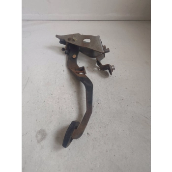 PEDAŁ SPRZĘGŁA ŚRODEK TOYOTA COROLLA VERSO E110 23894 GENUINE