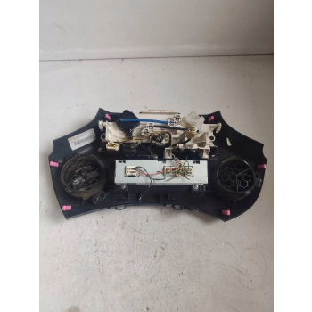 MODUŁ STEROWANIA KONSOLI CENTRALNEJ ŚRODEK TOYOTA YARIS 86110-0D040
