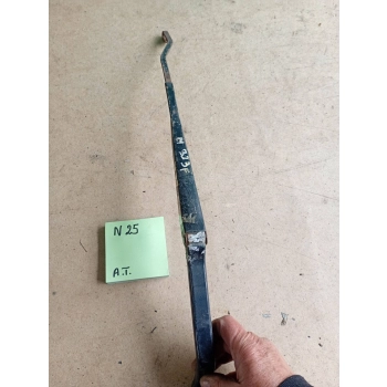 RAMIĘ WYCIERACZKI PRZEDNIEJ SZYBY PRZÓD MAZDA 323 F