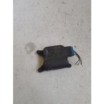 SILNICZEK KLAP NAWIEWU ŚRODEK VOLKSWAGEN PASSAT B6 0132801362 GENUINE