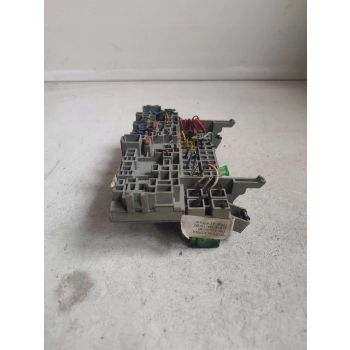 SKRZYNKA BEZPIECZNIKÓW I PRZEKAŹNIKÓW RENAULT ESPACE III 274286 GENUINE