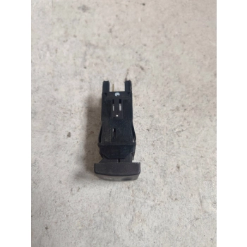 PRZYCISK OGRZEWANIA SZYBY TYLNEJ RENAULT CLIO II 8347437 GENUINE