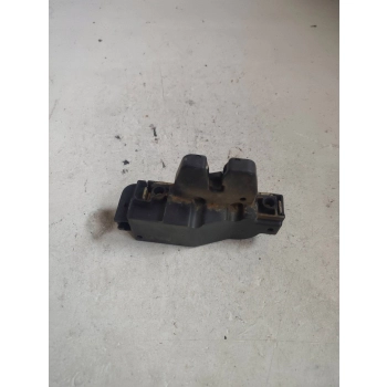 ZAMEK KLAPY BAGAŻNIKA TYŁ PEUGEOT 307 847284 GENUINE