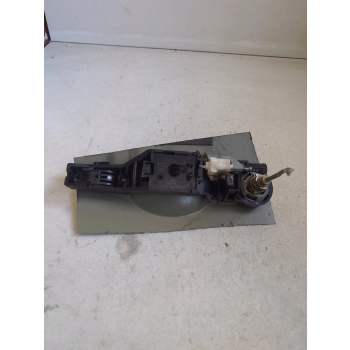 ZEWNĘTRZNA KLAMKA DRZWI PRZEDNICH STRONA LEWA RENAULT LAGUNA III 897645312