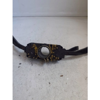 PRZEŁĄCZNIK ZESPOLONY ŚRODEK VOLKSWAGEN GOLF II 823492 GENUINE