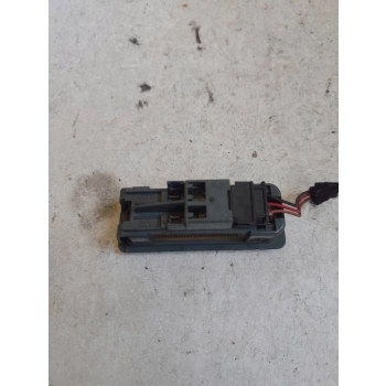 LAMPKA SCHOWKA ŚRODEK PEUGEOT 206 2394792 GENUINE