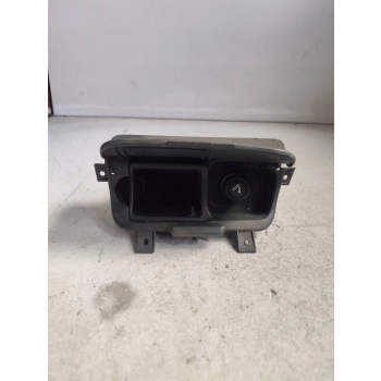 POPIELNICZKA Z ZAPALNICZKĄ ŚRODEK DAEWOO NEXIA 3284792 GENUINE