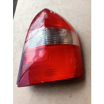 LAMPA TYLNA TYŁ STRONA PRAWA MAZDA 323 R1287 GENUINE