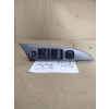 PANEL PRZEŁĄCZNIK SZYB LEWY PRZÓD MAZDA 3 HB 5D