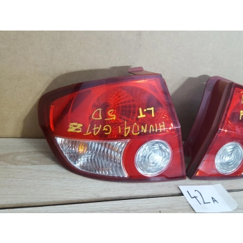 LAMPA TYLNA LEWA LEWY TYŁ HYUNDAI GETZ 5D LEKKIE USZCZERBIENIE