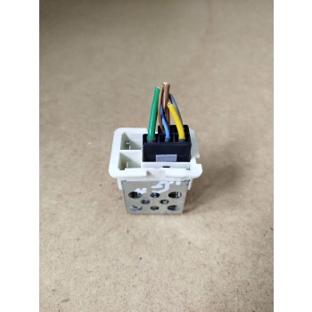 REZYSTOR OPORNICA DMUCHAWY OPEL ASTRA II G