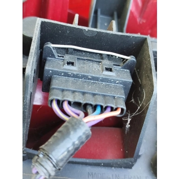 LAMPA TYLNA LEWA LEWY TYŁ FORD MONDEO MK1