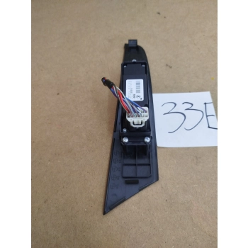 PANEL PRZEŁĄCZNIK SZYB PRAWY TYŁ MAZDA 3 HB 5D