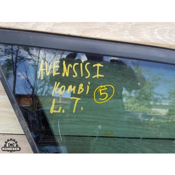 SZYBA KAROSERYJNA LEWY TYŁ TOYOTA AVENSIS I KOMBI