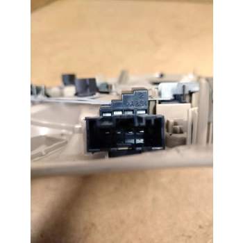 LAMPKA PODSUFITKI OŚWIETLENIE WNĘTRZA KABINY ROVER 75