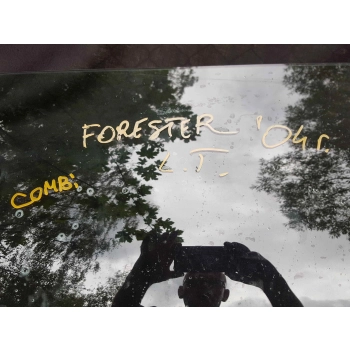 SZYBA BOCZNA LEWA TYLNA LEWY TYŁ SUBARU FORESTER 2004 R. COMBI