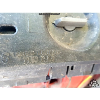 LAMPA TYLNA PRAWA PRAWY TYŁ AUDI 80