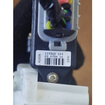 PODNOŚNIK SZYBY MECHANIZM PRAWY PRZÓD MITSUBISHI SPACE STAR 0130821789