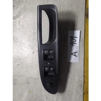 PANEL PRZEŁĄCZNIK SZYB LEWY PRZÓD VOLKSWAGEN PASSAT B6 SEDAN