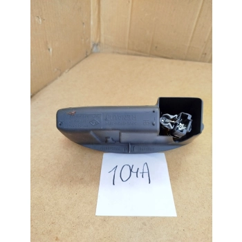 POPIELNICZKA PRAWA TYLNA RENAULT SCENIC I 7700426757