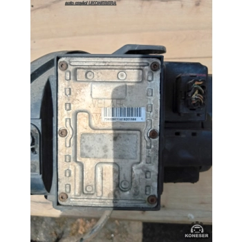 LAMPA PRZEDNIA PRAWA SAAB 95