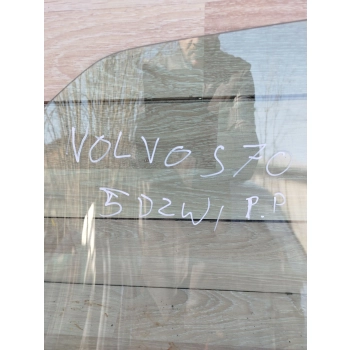 SZYBA BOCZNA DRZWI PRAWY PRZÓD VOLVO S70 5D