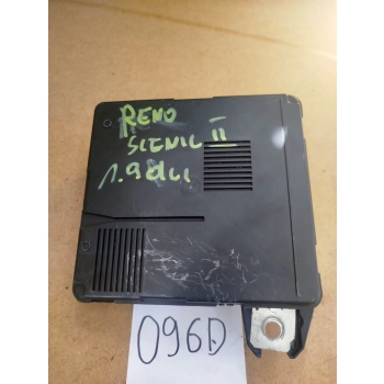 MODUŁ UPC SKRZYNKA BEZPIECZNIKÓW RENAULT SCENIC II 1.9 DCI 8200306032A