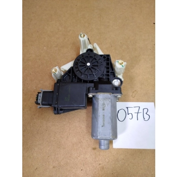 SILNICZEK PODNOSZENIA SZYBY LEWY PRZÓD MITSUBISHI CARISMA 0130821652