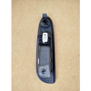 PANEL PRZEŁĄCZNIK SZYB PRAWY PRZÓD RENAULT CLIO II