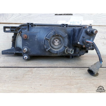 LAMPA PRZEDNIA PRAWA REFLEKTOR PRAWY NISSAN SUNNY N14