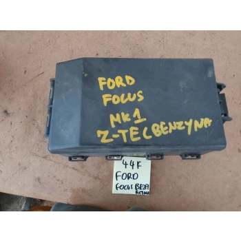 SKRZYNKA BEZPIECZNIKÓW OBUDOWA FORD FOCUS MK1