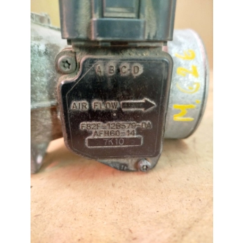 MAZDA 626 F82F12B579DA AFH6014 7K10 PRZEPŁYWOMIERZ POWIETRZA
