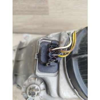 LAMPA PRZEDNIA LEWA REFLEKTOR VOLKSWAGEN GOLF III