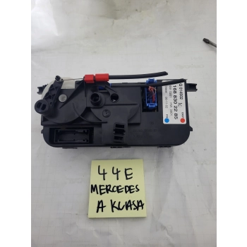 MERCEDES A KLASA W168 1688302285 PANEL STEROWANIA NAWIEWEM KLIMATYZACJI