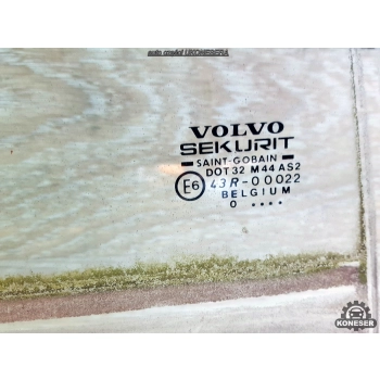 SZYBA DRZWI PRAWY TYŁ VOLVO V40