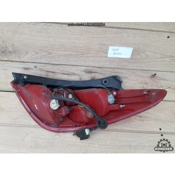 LAMPA TYLNA LEWA HYUNDAI I20 92401-1J000