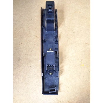 PANEL PRZEŁĄCZNIK SZYBY PRAWY PRZÓD MAZDA 5 CC3366370A