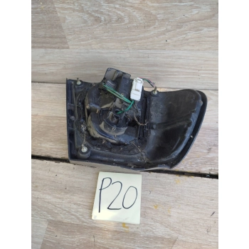 LAMPA TYLNA PRAWA PRAWY TYŁ NISSAN ALMERA N15