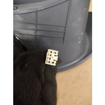 OBUDOWA LICZNIKA TOYOTA YARIS I