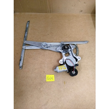 MECHANIZM PODNOSZENIA SZYBY ELEKTRYCZNY PRAWY PRZÓD TOYOTA YARIS I 85710-52030