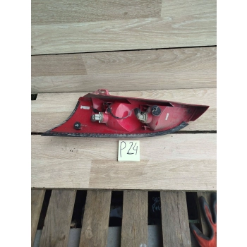 LAMPA TYLNA PRAWA PRAWY TYŁ FORD FOCUS MK1