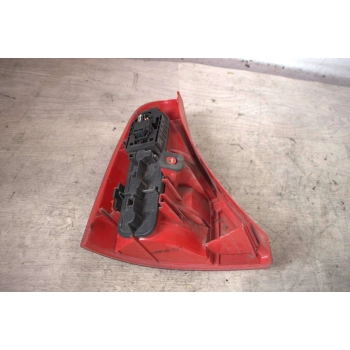LAMPA PRAWA TYŁ TYLNA RENAULT CLIO