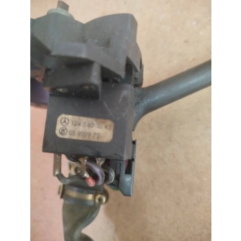 PRZEŁĄCZNIK WŁĄCZNIK WYCIERACZEK MERCEDES W124 1245401045