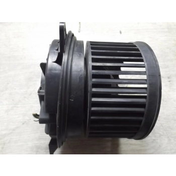 DMUCHAWA NAWIEWU WENTYLATOR FORD FOCUS III MK3 1S7H-18456-AC