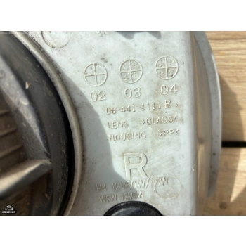 LAMPA PRZEDNIA PRAWA REFLEKTOR PRAWY VOLKSWAGEN GOLF III