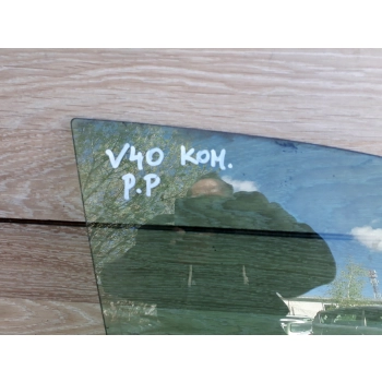 SZYBA BOCZNA DRZWI PRAWY PRZÓD VOLVO V40 KOMBI