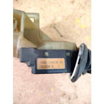 PRZEŁĄCZNIK WŁĄCZNIK WYCIERACZEK  SPRYSKIWACZY FORD MONDEO MK1