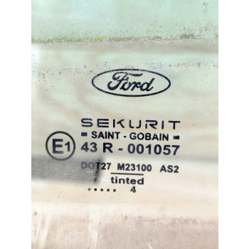SZYBA BOCZNA DRZWI LEWY TYŁ FORD FOCUS MK1 KOMBI