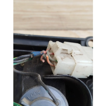 LAMPA TYLNA LEWA LEWY TYŁ NISSAN SUNNY KOMBI