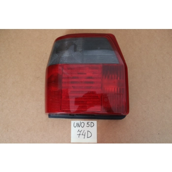 LAMPA TYLNA LEWA LEWY TYŁ FIAT UNO I